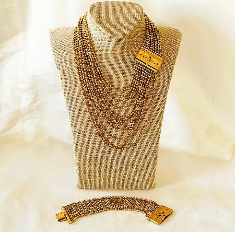 1970s beautiful gold cluster beaded necklace