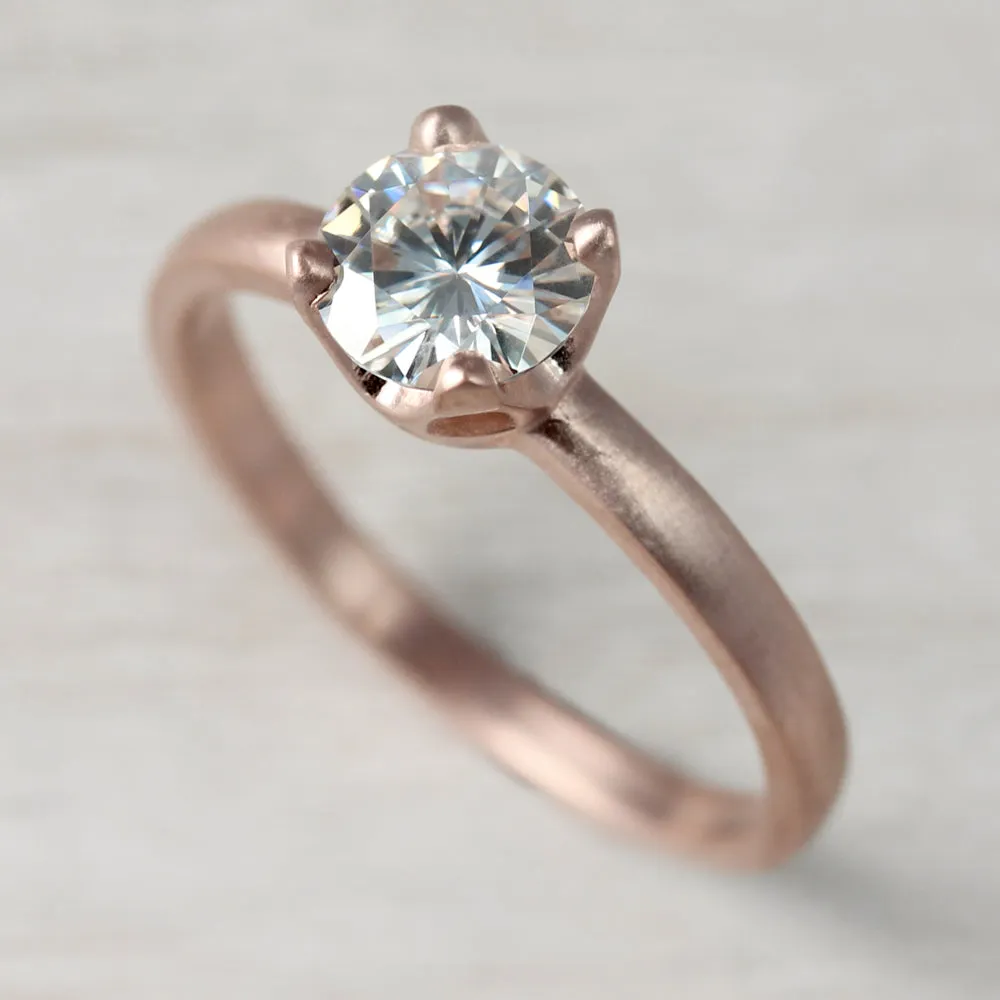 6mm Crown Solitaire •