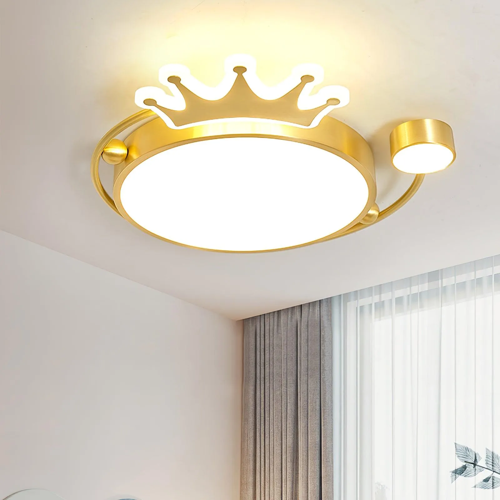 Crown Ceiling Light