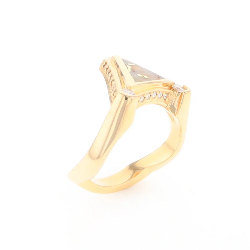 Gold Quartz Ring Triangle Inlaid Design with .31ctw Round Diamonds