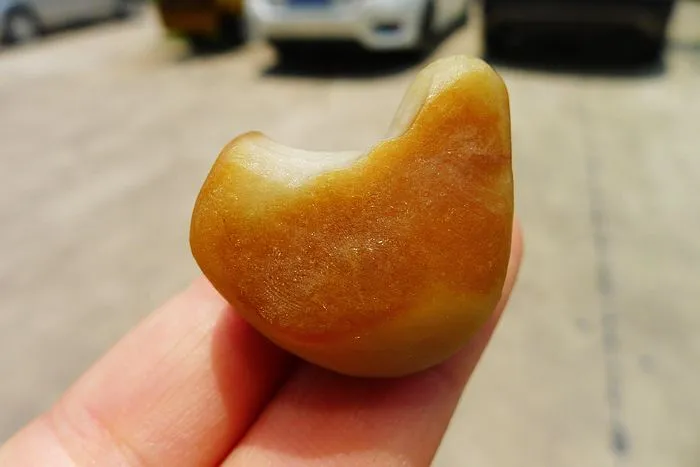 Natural Jade Rough Jadeite Raw (17g,2.9X2.6X1.3cm)