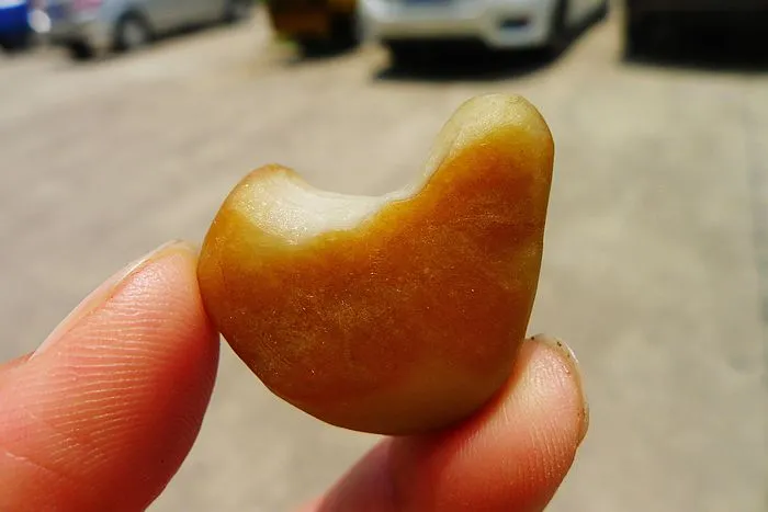 Natural Jade Rough Jadeite Raw (17g,2.9X2.6X1.3cm)