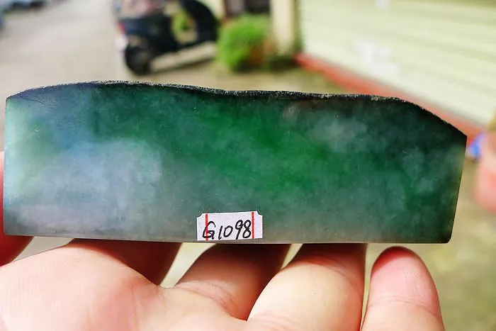 Natural Jade Rough Jadeite Raw (212g,8.6X3.1X2.8m)