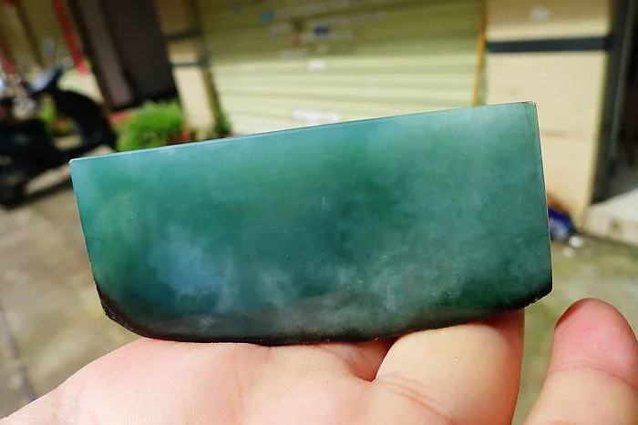 Natural Jade Rough Jadeite Raw (212g,8.6X3.1X2.8m)