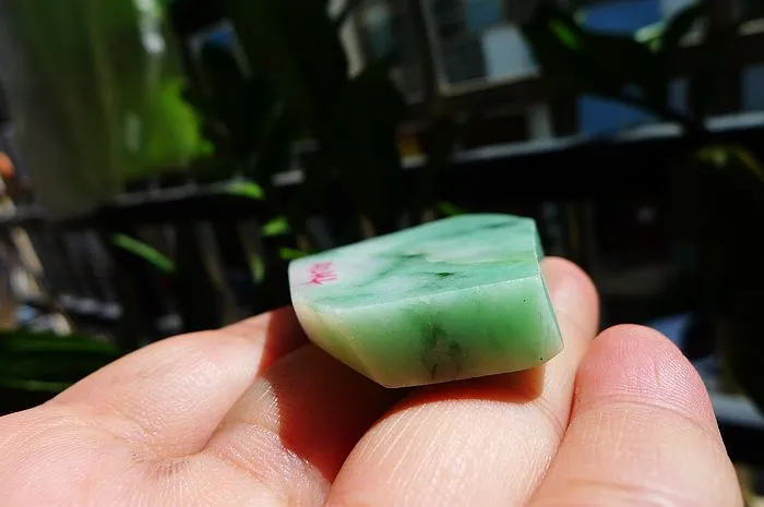 Natural Jade Rough Jadeite Raw (36g,5.7X3.3X0.8cm)