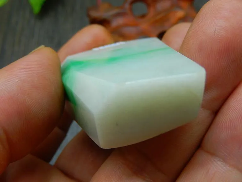 Natural Jade Rough Jadeite Raw (75g, 66X42X12.5mm)