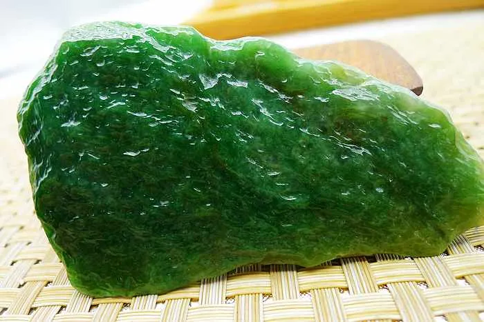 Natural Jade Rough Jadeite Raw (78g,9.6X5.5X1.3cm)