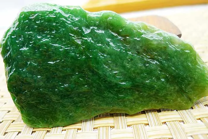 Natural Jade Rough Jadeite Raw (78g,9.6X5.5X1.3cm)