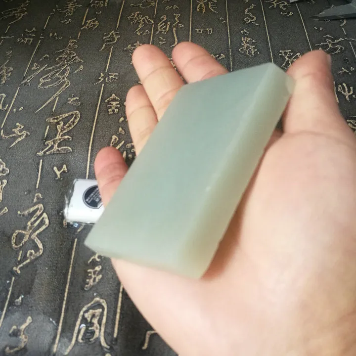 Natural Kunlun Jade Rough Nephrite Raw (101g, 7.5X4.5X0.9cm)