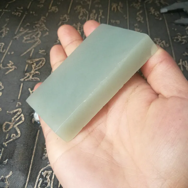 Natural Kunlun Jade Rough Nephrite Raw (101g, 7.5X4.5X0.9cm)