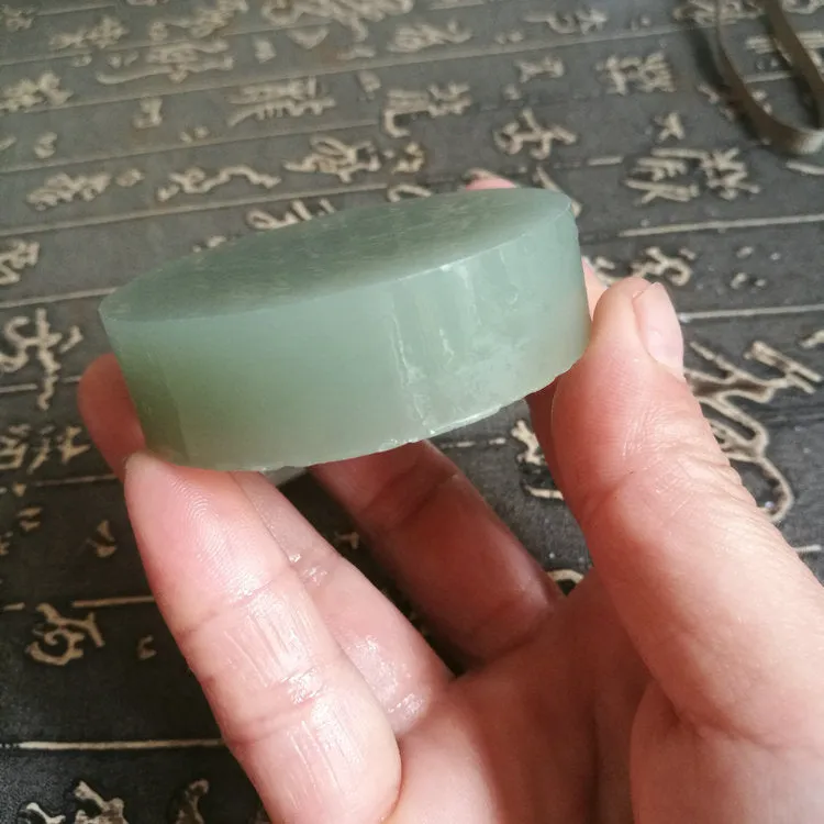 Natural Kunlun Jade Rough Nephrite Raw (129g, 5.7X1.7cm)