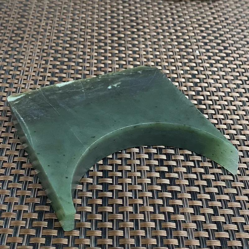 Natural Kunlun Jade Rough Nephrite Raw (161g,8.1X4.4X1.4cm)