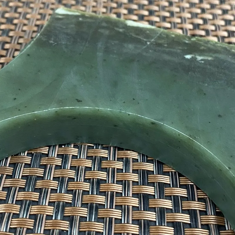 Natural Kunlun Jade Rough Nephrite Raw (161g,8.1X4.4X1.4cm)