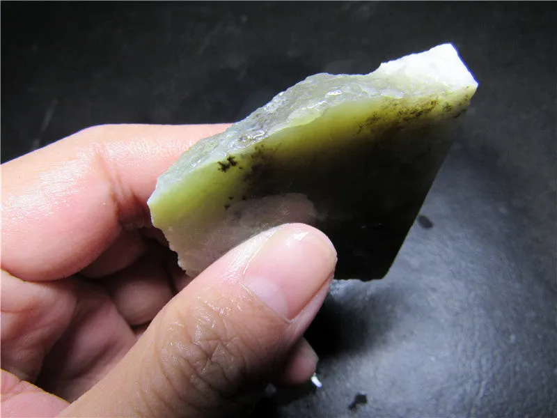 Natural Kunlun Jade Rough Nephrite Raw (57.65g, 49X48X18mm)