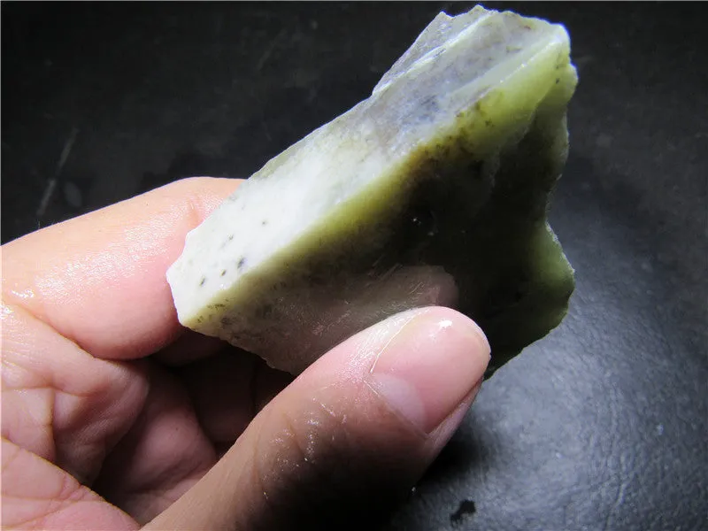 Natural Kunlun Jade Rough Nephrite Raw (57.65g, 49X48X18mm)