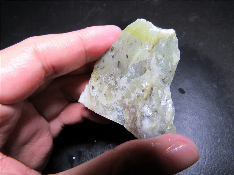 Natural Kunlun Jade Rough Nephrite Raw (57.65g, 49X48X18mm)