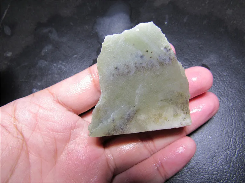 Natural Kunlun Jade Rough Nephrite Raw (57.65g, 49X48X18mm)