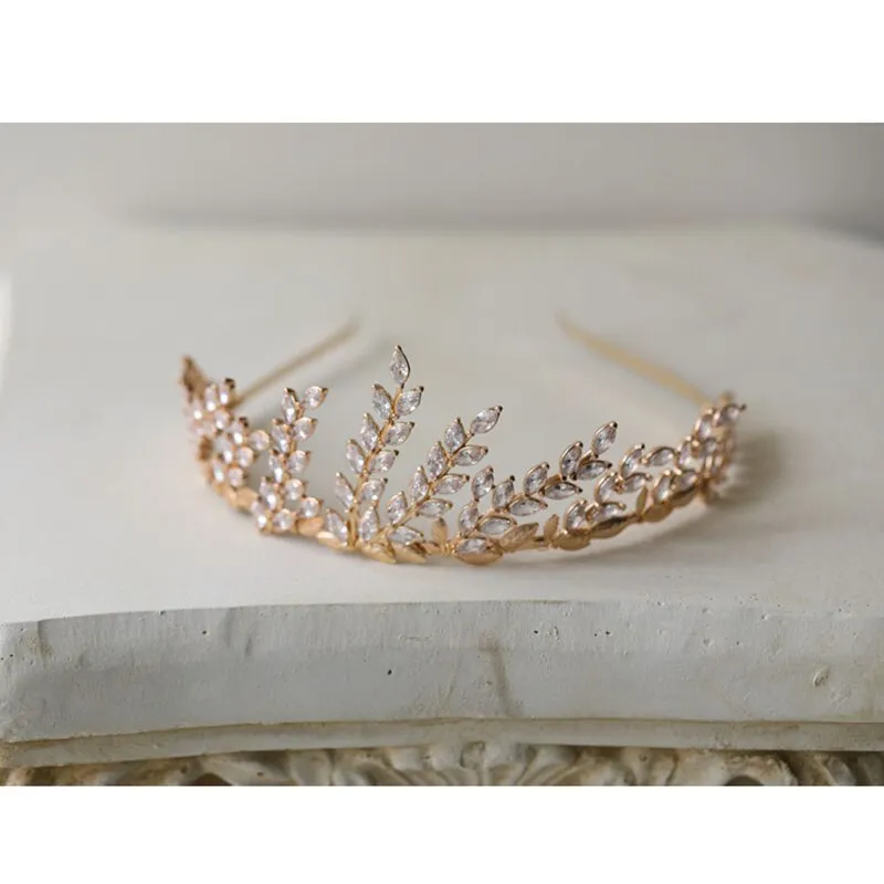 Reina Tiara Crown