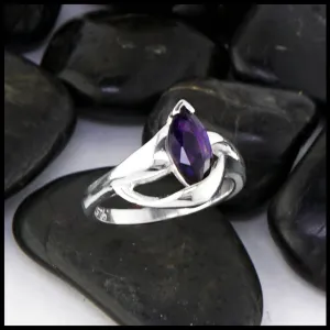 Sterling Silver Ring with Amethyst